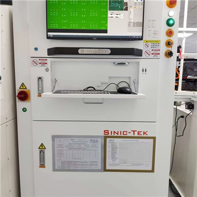 Three-dimensional solder paste detector